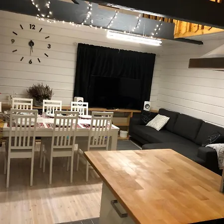 Huuhkamajat * Syöte